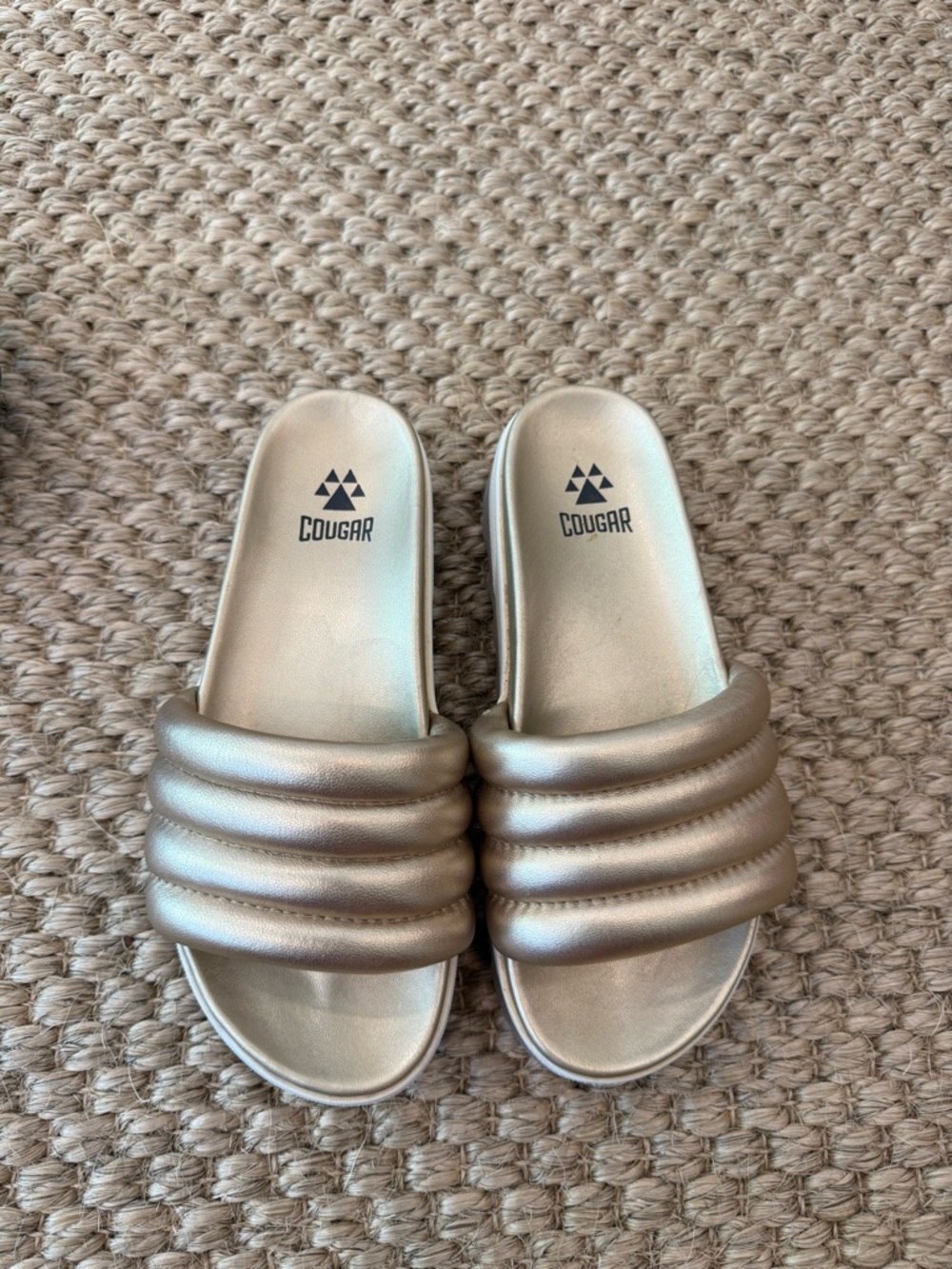 Cougar Metallic Quilted Slide Sandals in Champagne Gold, size 6